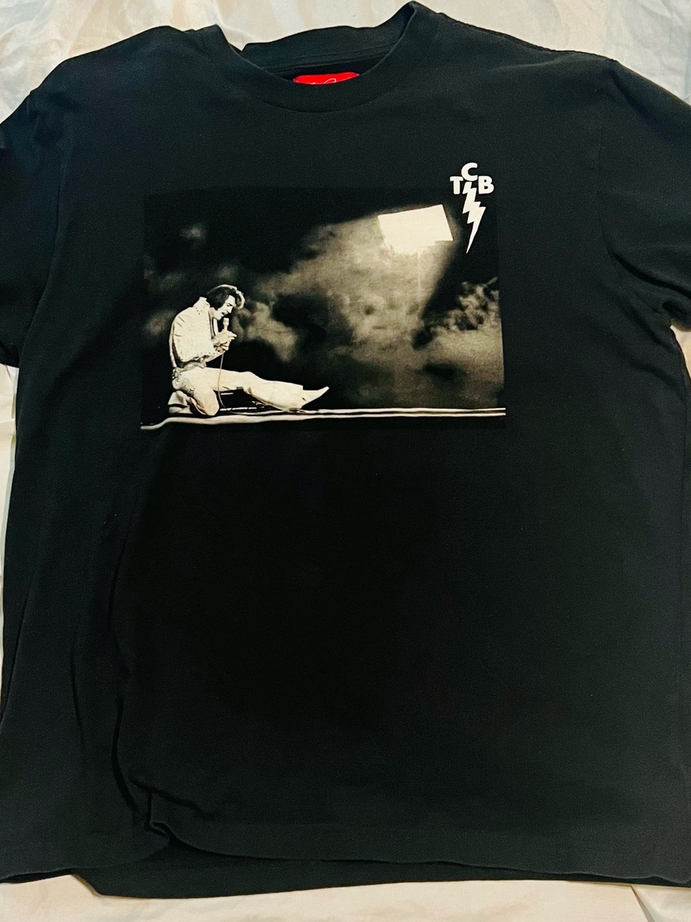 Rare Elvis Presley Black Graphic Men's T‑Shirt with Vintage Stage Photo L